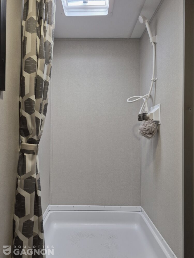 Aurora 15RBX 2026 (14)