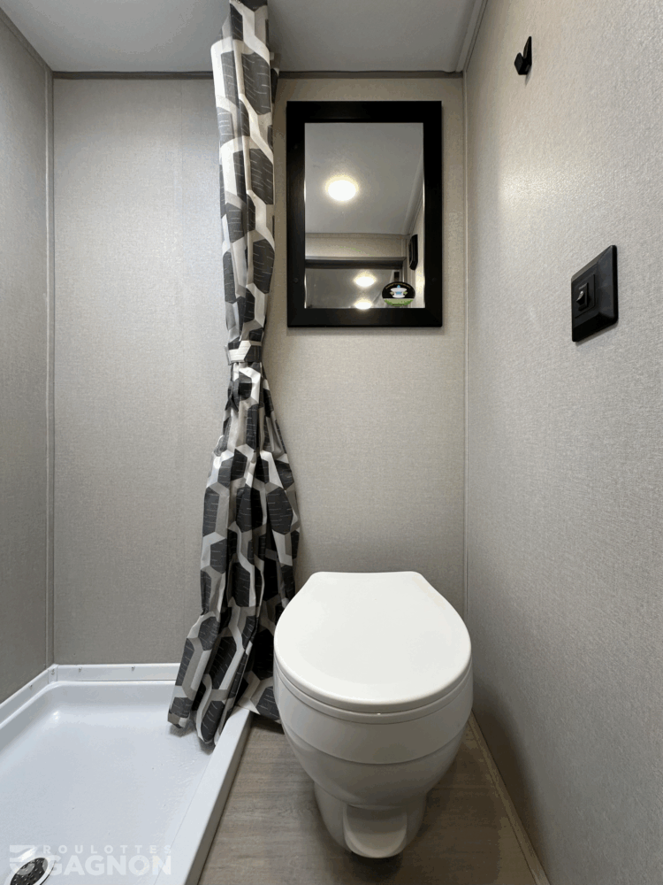 Aurora 15RDX 2026 (22)