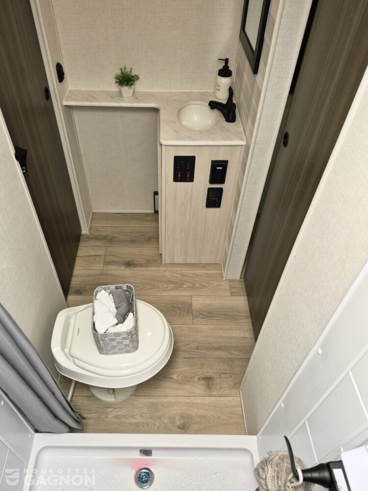 Surveyor 32CAMP 2026 (18)