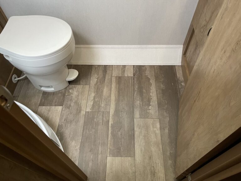 Vintage Cruiser 19 RBS 2025 (18)