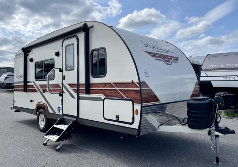 Vintage Cruiser 19 RBS 2025 (4)