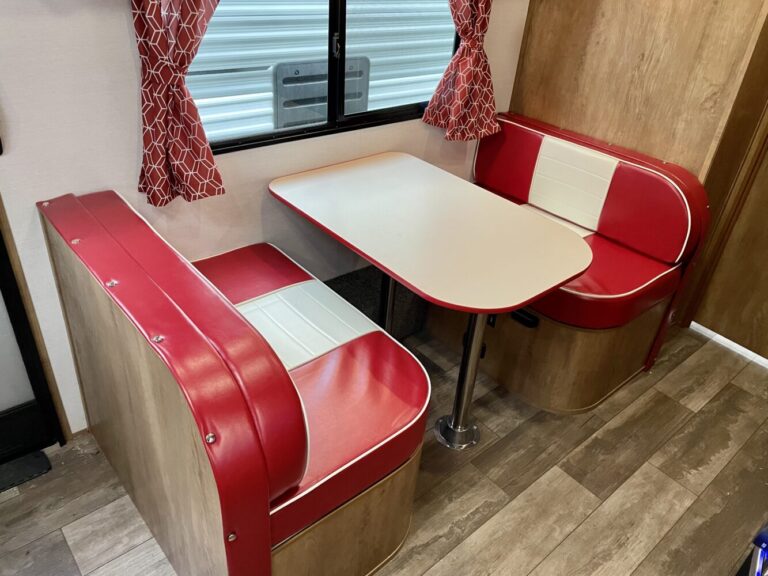 Vintage Cruiser 19 RBS 2025 (7)