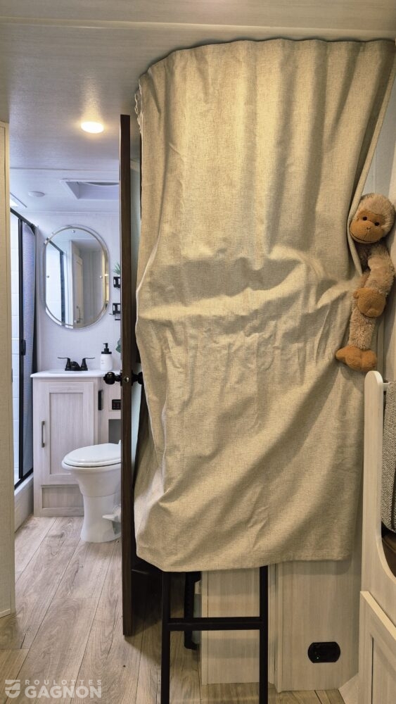 surveyor-19bhle-2026-neuve-16