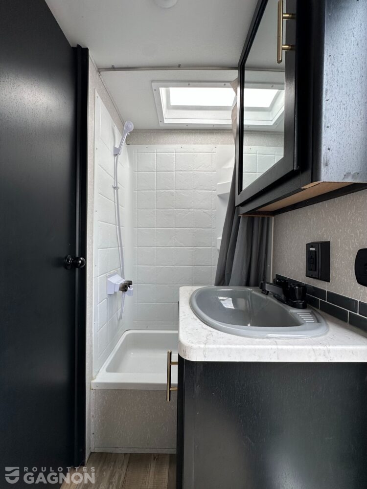 Cherokee 294BH 2022 (11)