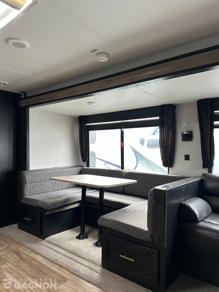 Cherokee 294BH 2022 (16)