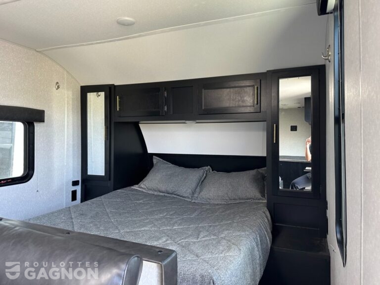 Grey Wolf 24JS 2022 (21)