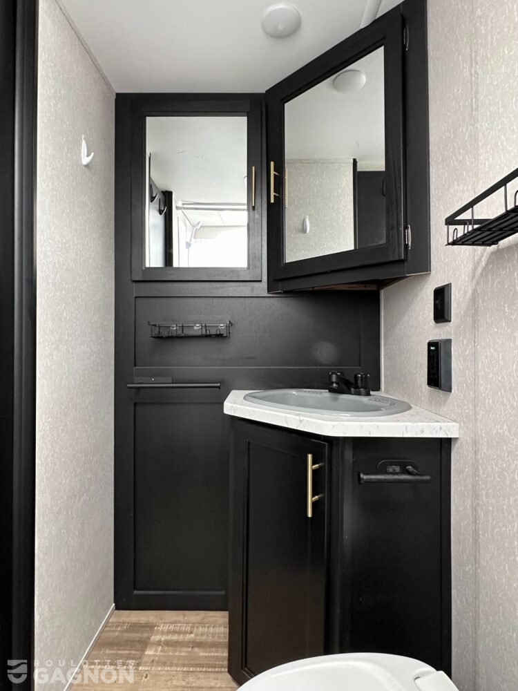 Grey Wolf 24JS 2022 (7)