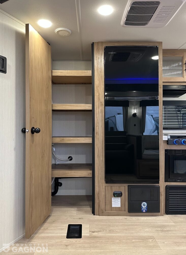 Wolf Den 294GEGB 2025 (15)