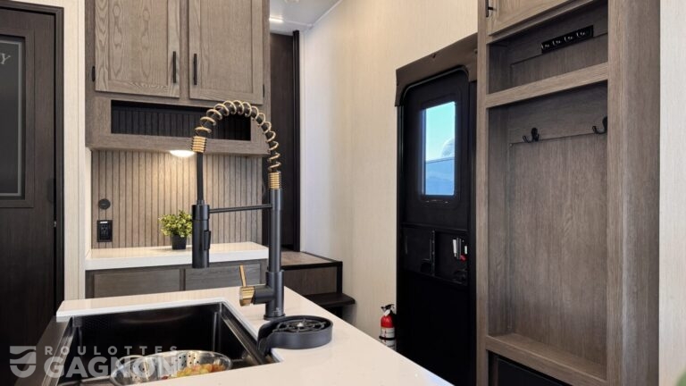 Arctic Wolf 289PANO 2026 (14)