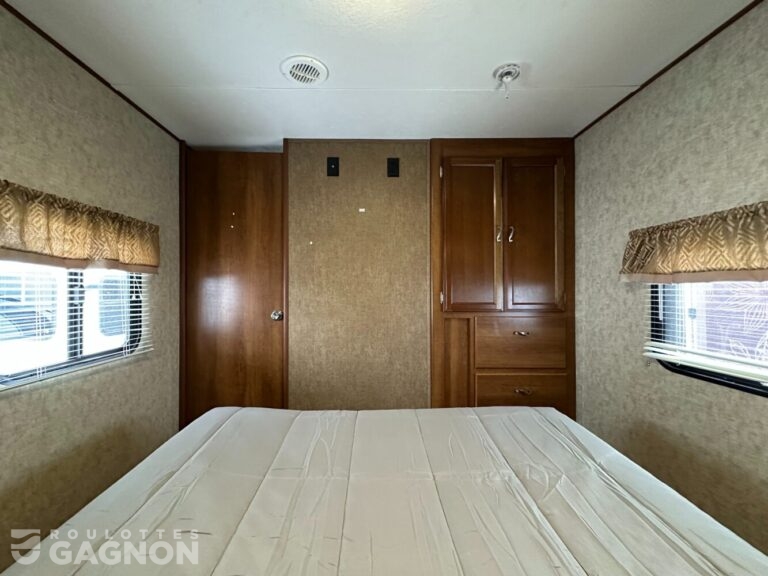 Avenger 32 QBI 2017 (11)