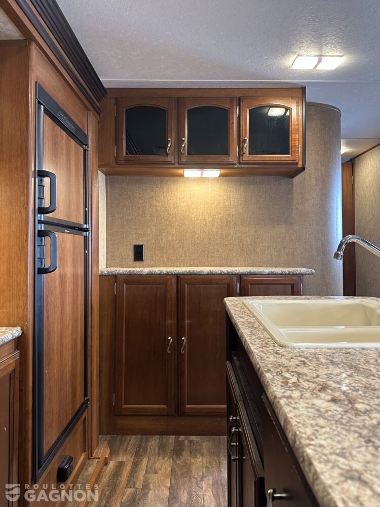 Avenger 32 QBI 2017 (20)