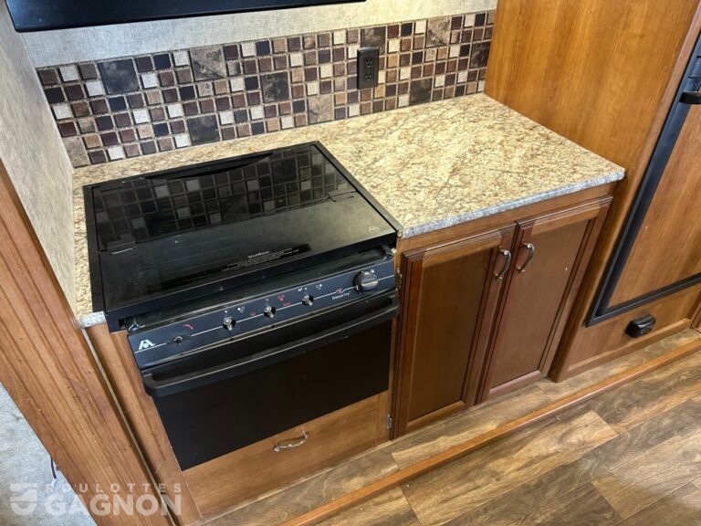 Avenger 32 QBI 2017 (26)