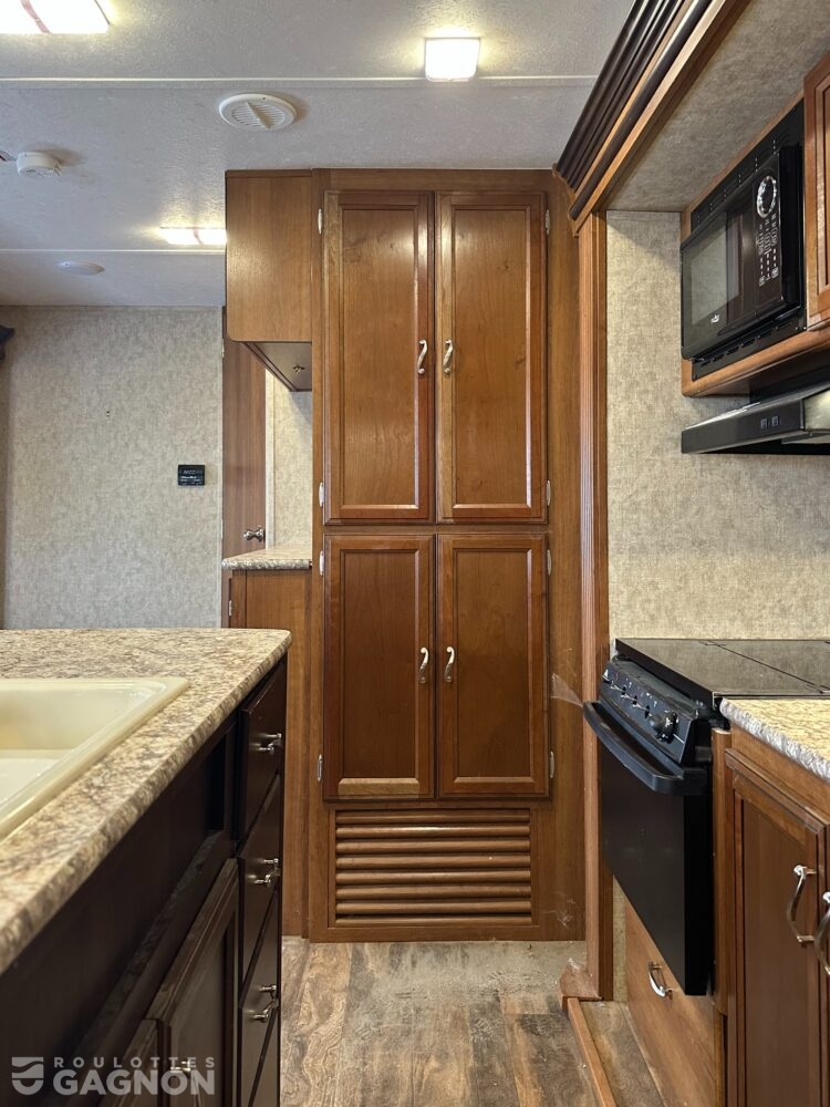 Avenger 32 QBI 2017 (28)