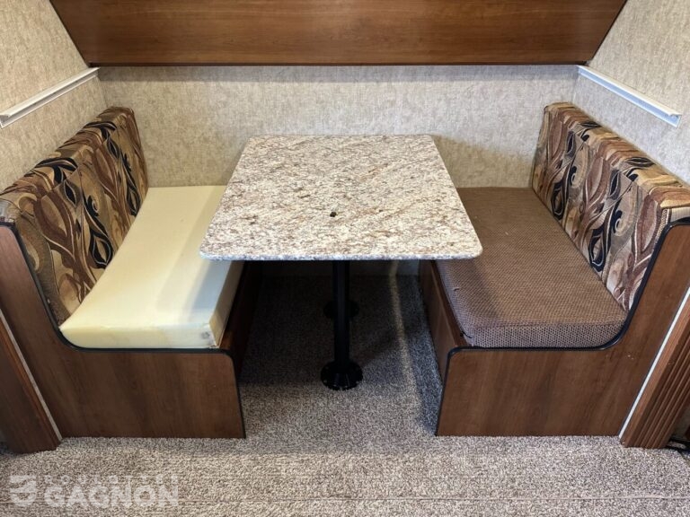 Avenger 32 QBI 2017 (35)