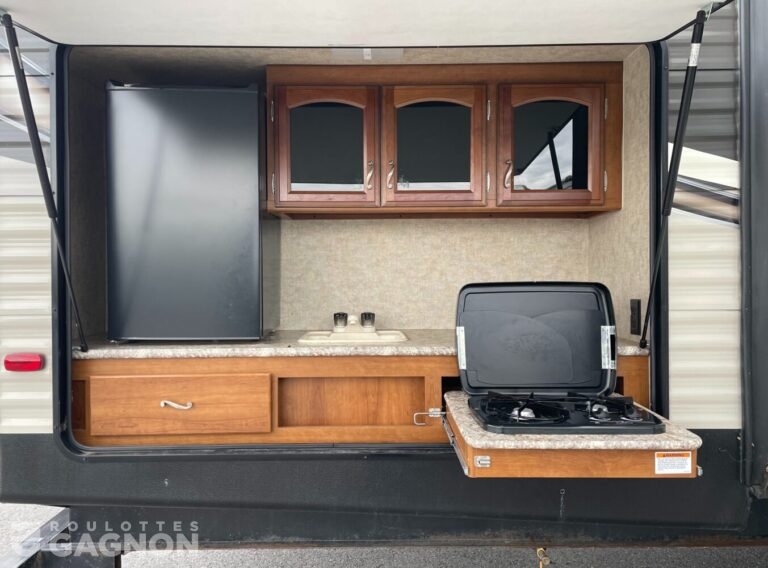 Avenger 32 QBI 2017 (6)