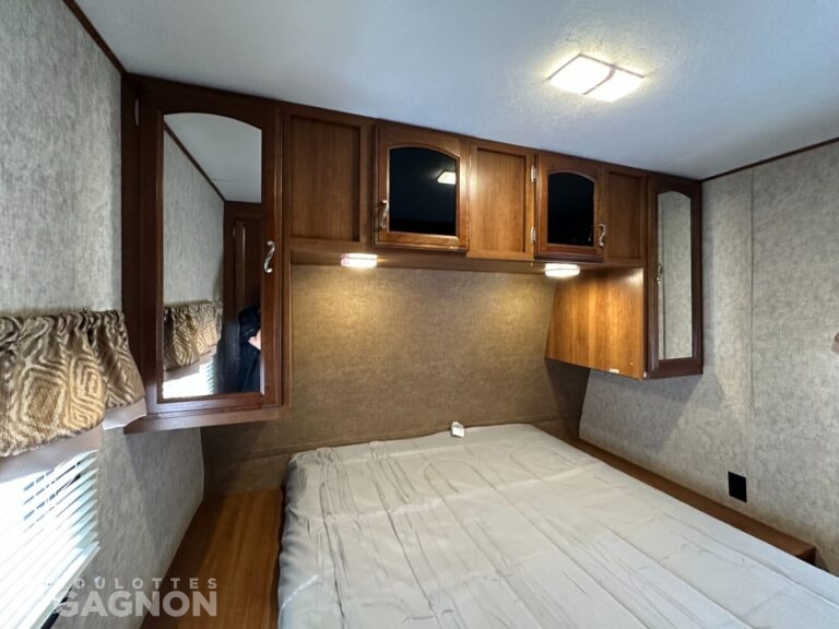 Avenger 32 QBI 2017 (9)