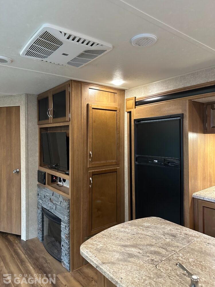 Catalina 333BHTSCK 2018 (17)