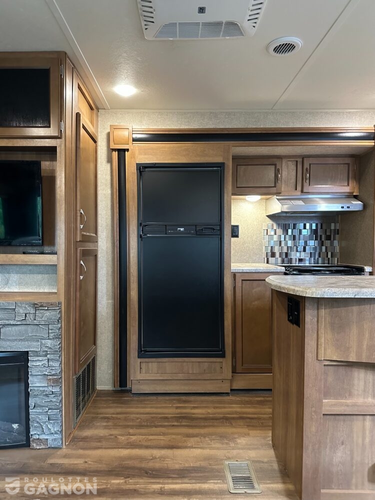 Catalina 333BHTSCK 2018 (18)