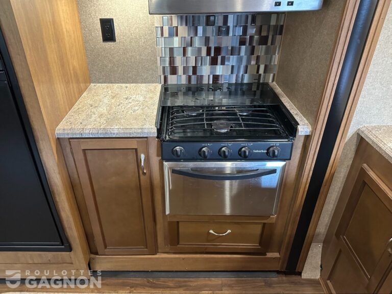 Catalina 333BHTSCK 2018 (19)