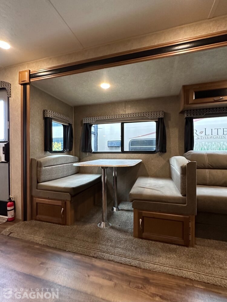 Catalina 333BHTSCK 2018 (24)