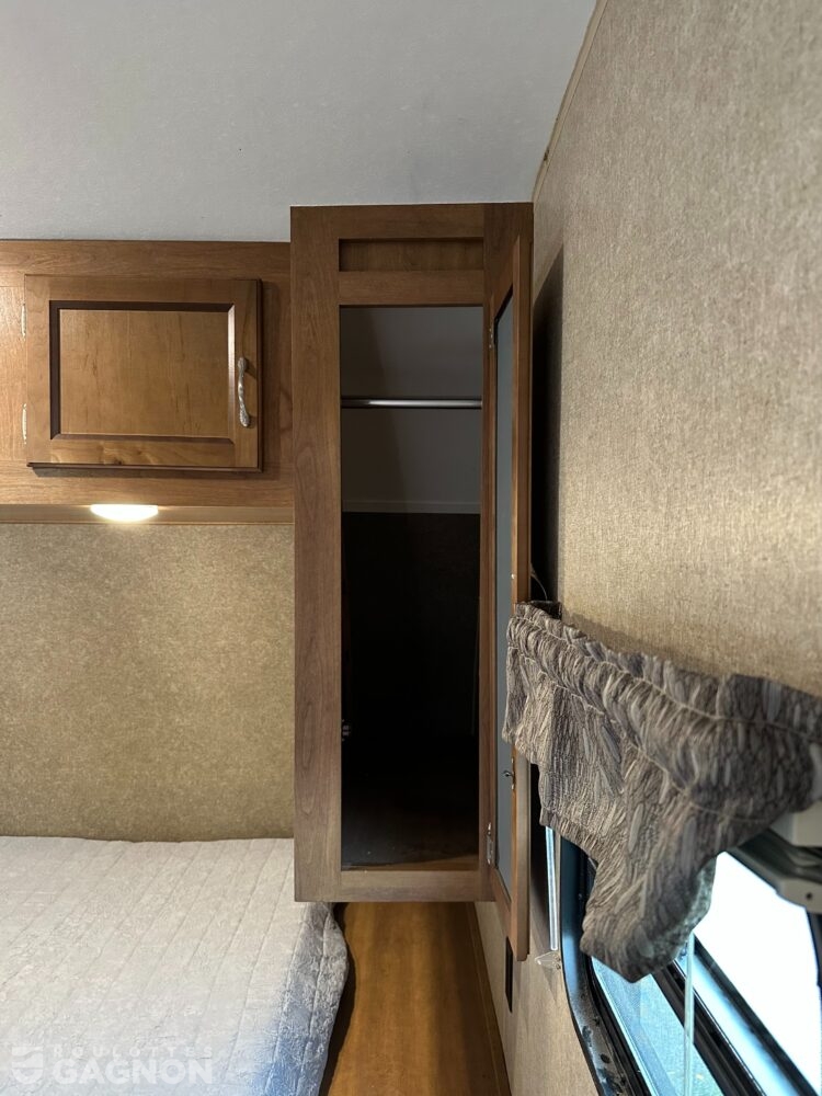 Catalina 333BHTSCK 2018 (31)