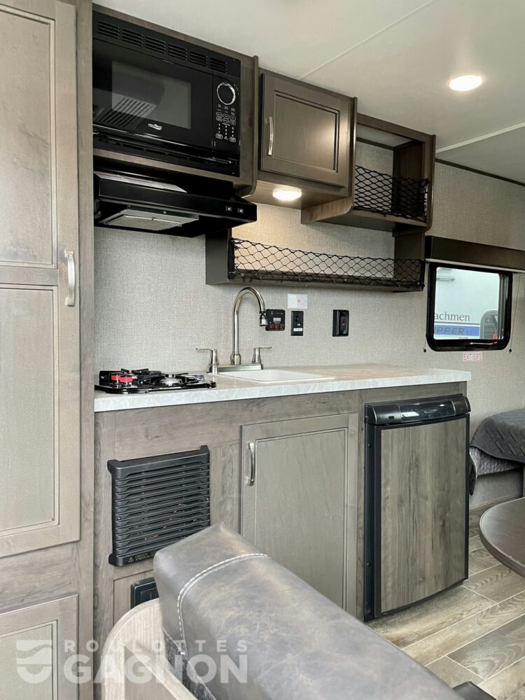 jay-flight-195-rb-2021-doccasion-2-6_2025-08-22-200213_qede