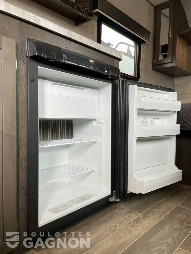 jay-flight-195-rb-2021-doccasion-2-8_2025-08-22-200214_vadn