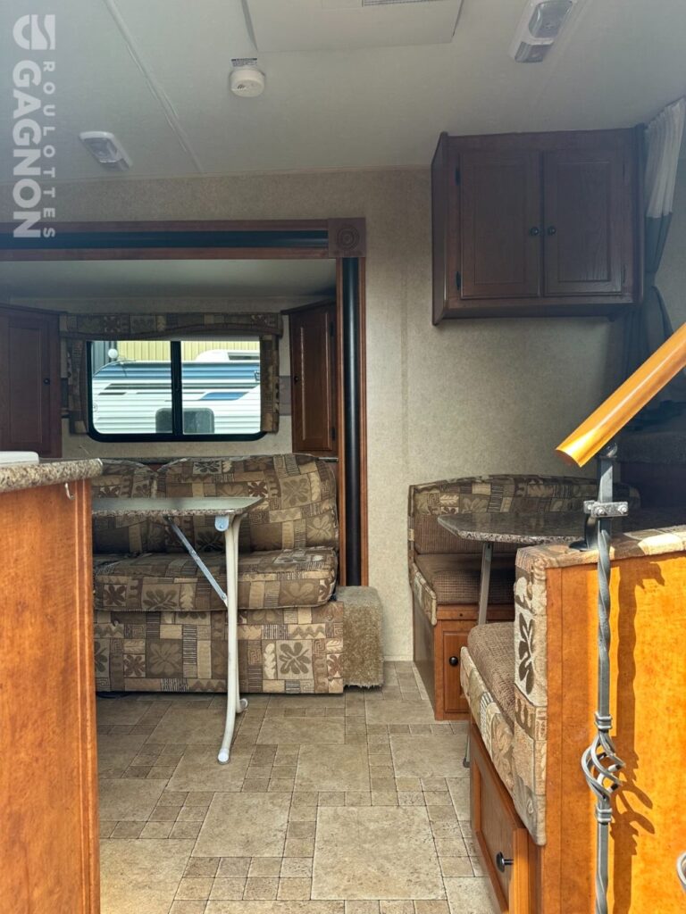 Layton 213 2011 (23)