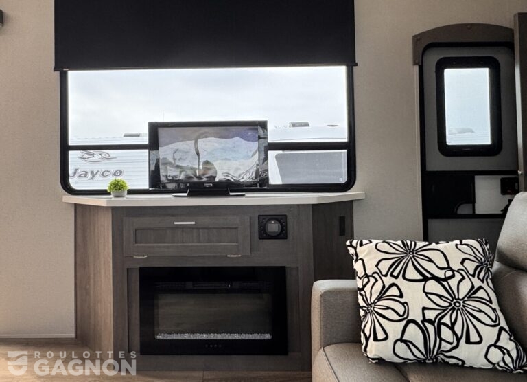 Aurora 42Condo 2026 (11)