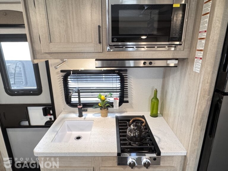 Aurora 18BHSX 2026 (32)