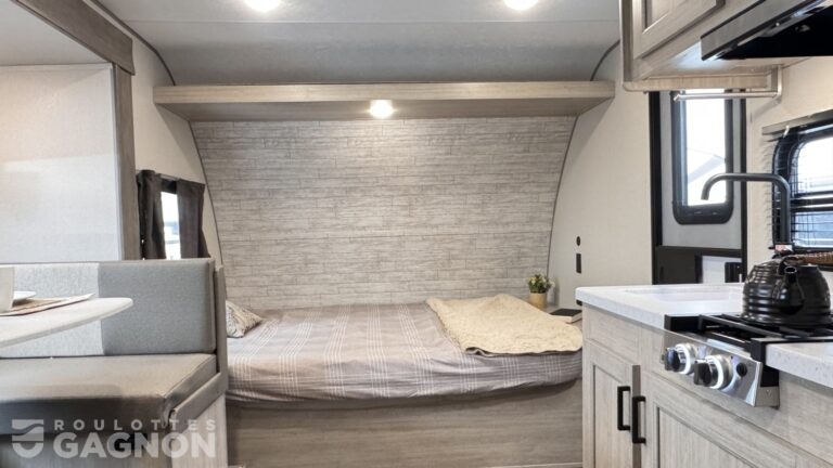 Aurora 18BHSX 2026 (39)