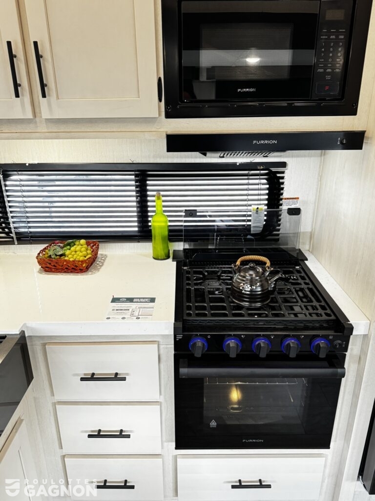 Arctic Wolf 285OPT 2026 Roulottes Gagnon Roulottes Neuves Et Arctic Wolf 285opt 2026 10 768x1024 