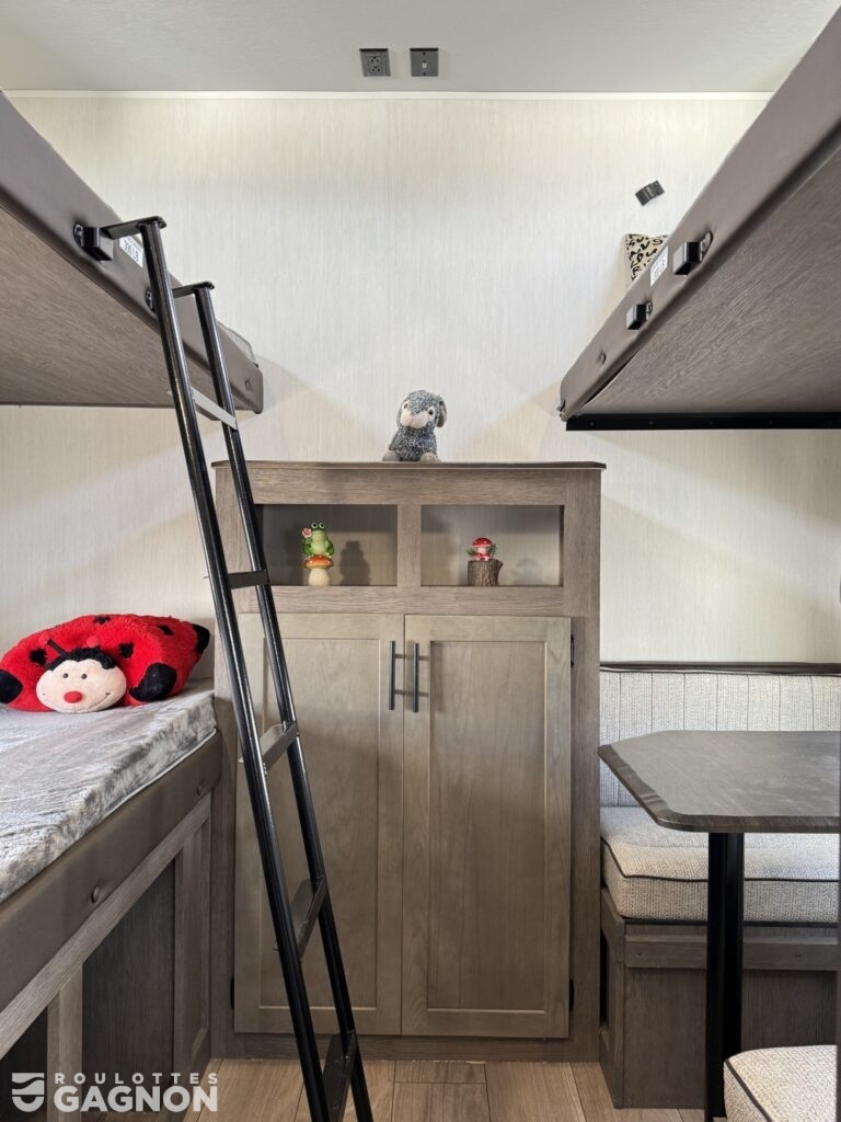 Arctic Wolf 285OPT 2026 Roulottes Gagnon Roulottes Neuves Et Arctic Wolf 285opt 2026 18 768x1024 