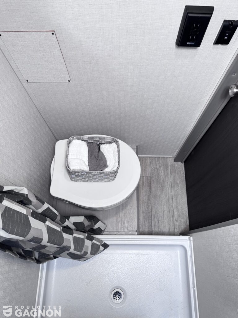 Aurora 15RDX 2027 (13)