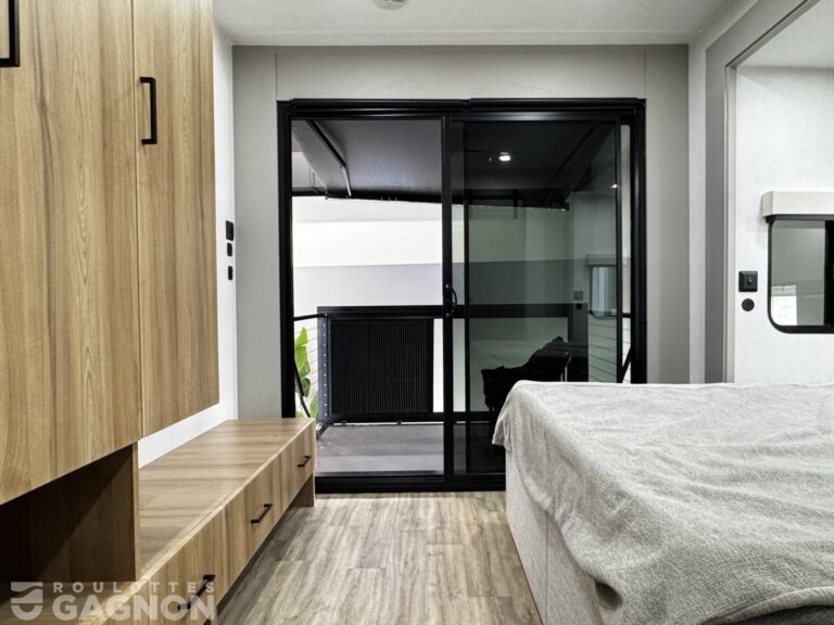 Baypoint 33FLRP 2026 avec balcon (15)