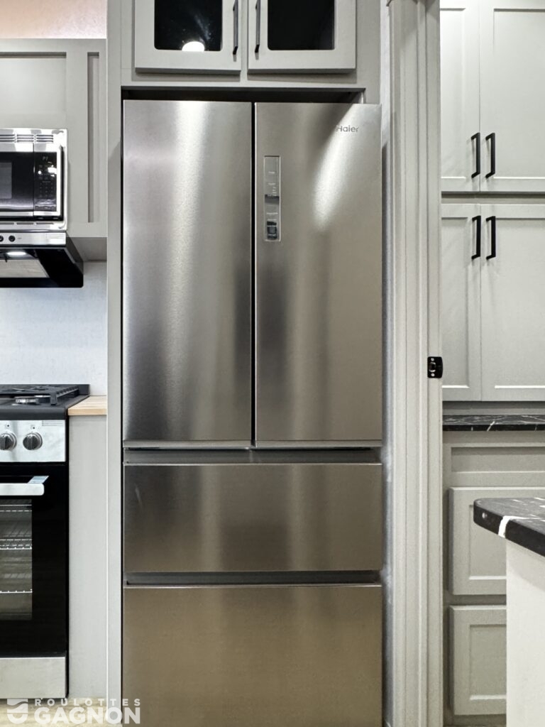Baypoint 33FLRP 2026 avec balcon (24)