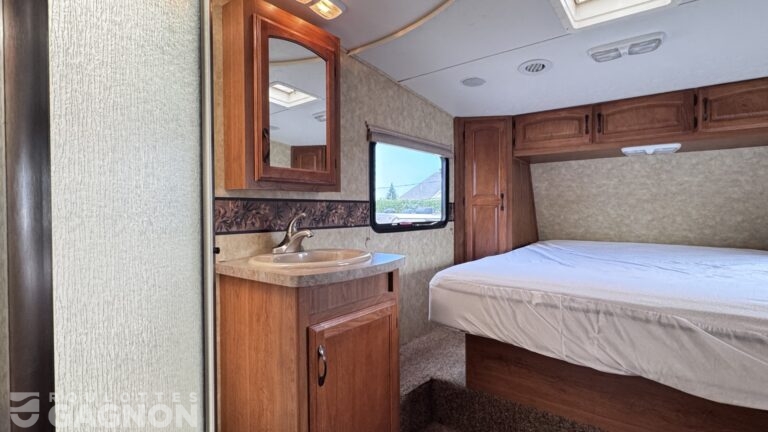 Chaparral 268RL 2010 (14)