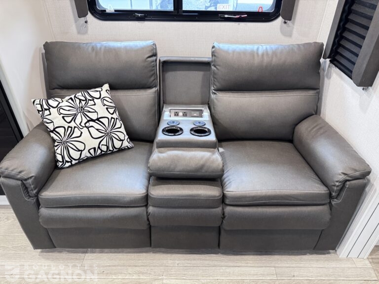 Cougar 2100RK 2025 (28)
