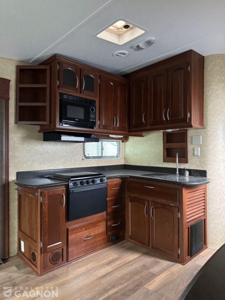 Crusader 290 RLT 2012 (22)