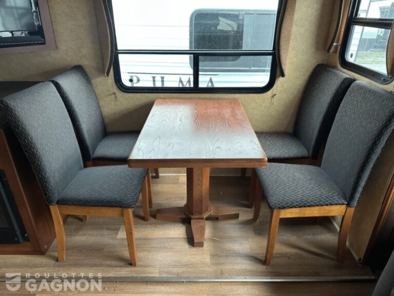 Crusader 290 RLT 2012 (28)