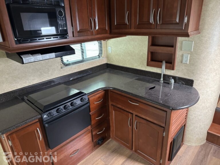 Crusader 290 RLT 2012 (5)