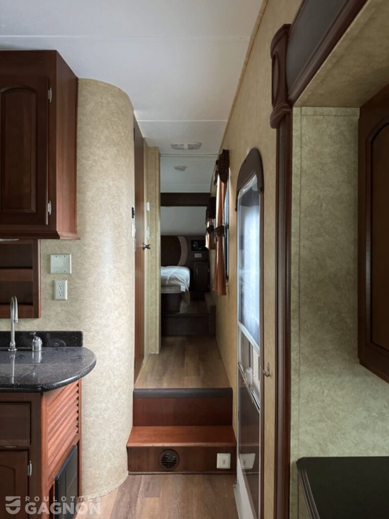 Crusader 290 RLT 2012 (7)