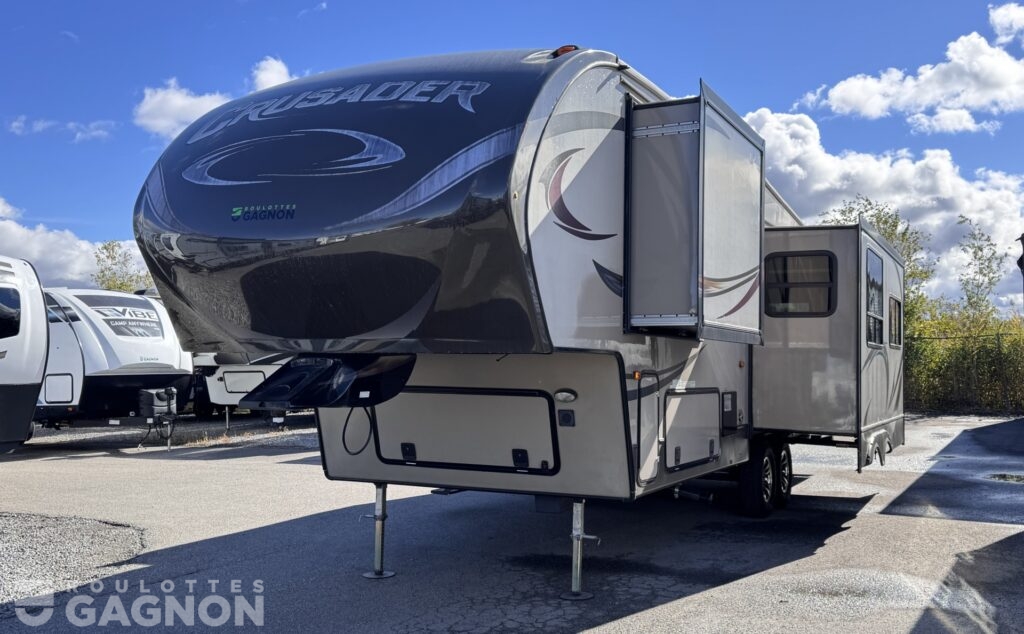 Crusader 295RST 2015 – photo 1