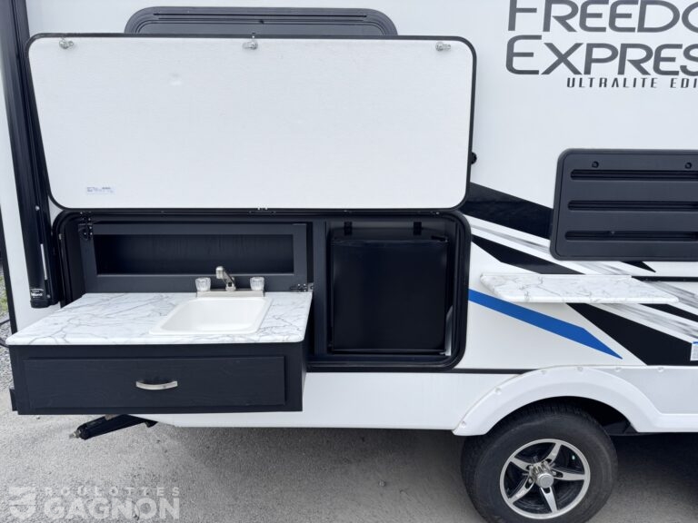 Freedom Express 238BHS 2022 (6)