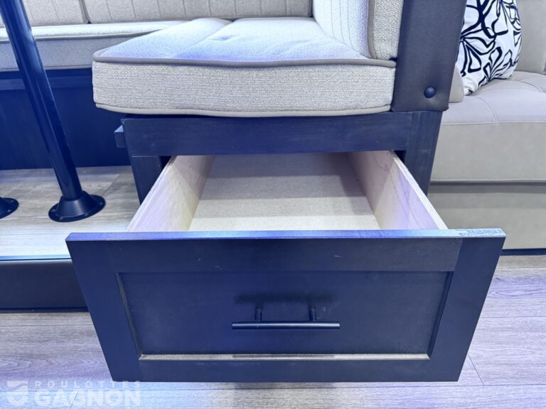 Grey Wolf 26DBH 2027 (15)