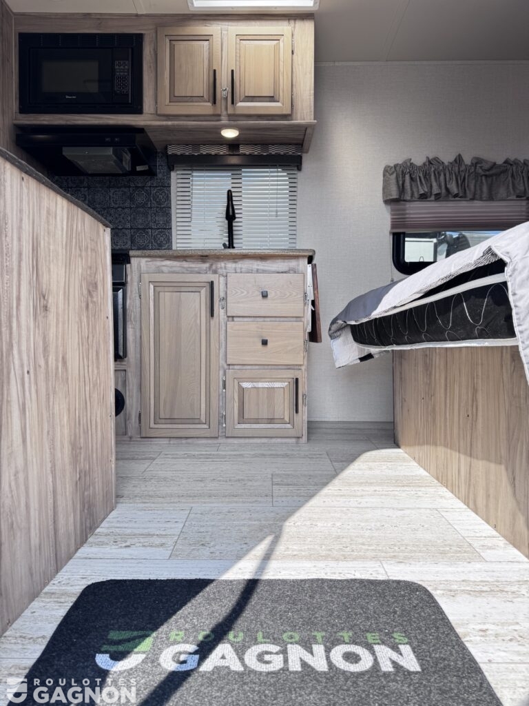 Solaire 202RB 2019 (9)