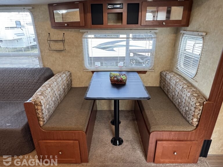 Zinger 260BH 2009 (9)