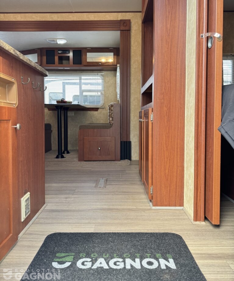 Zinger 260BH 2009 (5)