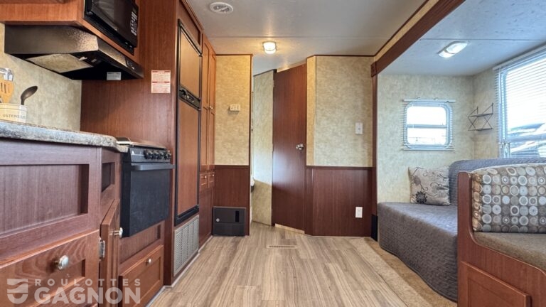 Zinger 260BH 2009 (8)